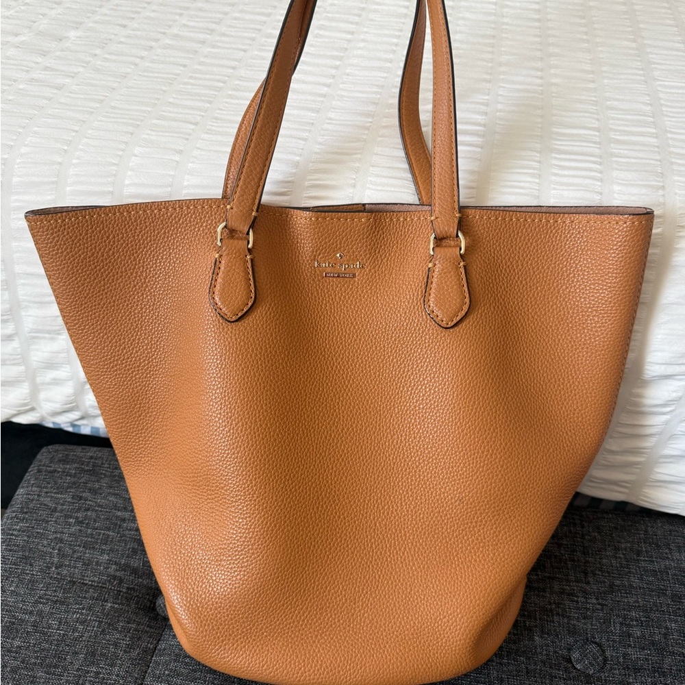 Kate Spade Caramel Brown 100% Leather Oval Tote Purse
